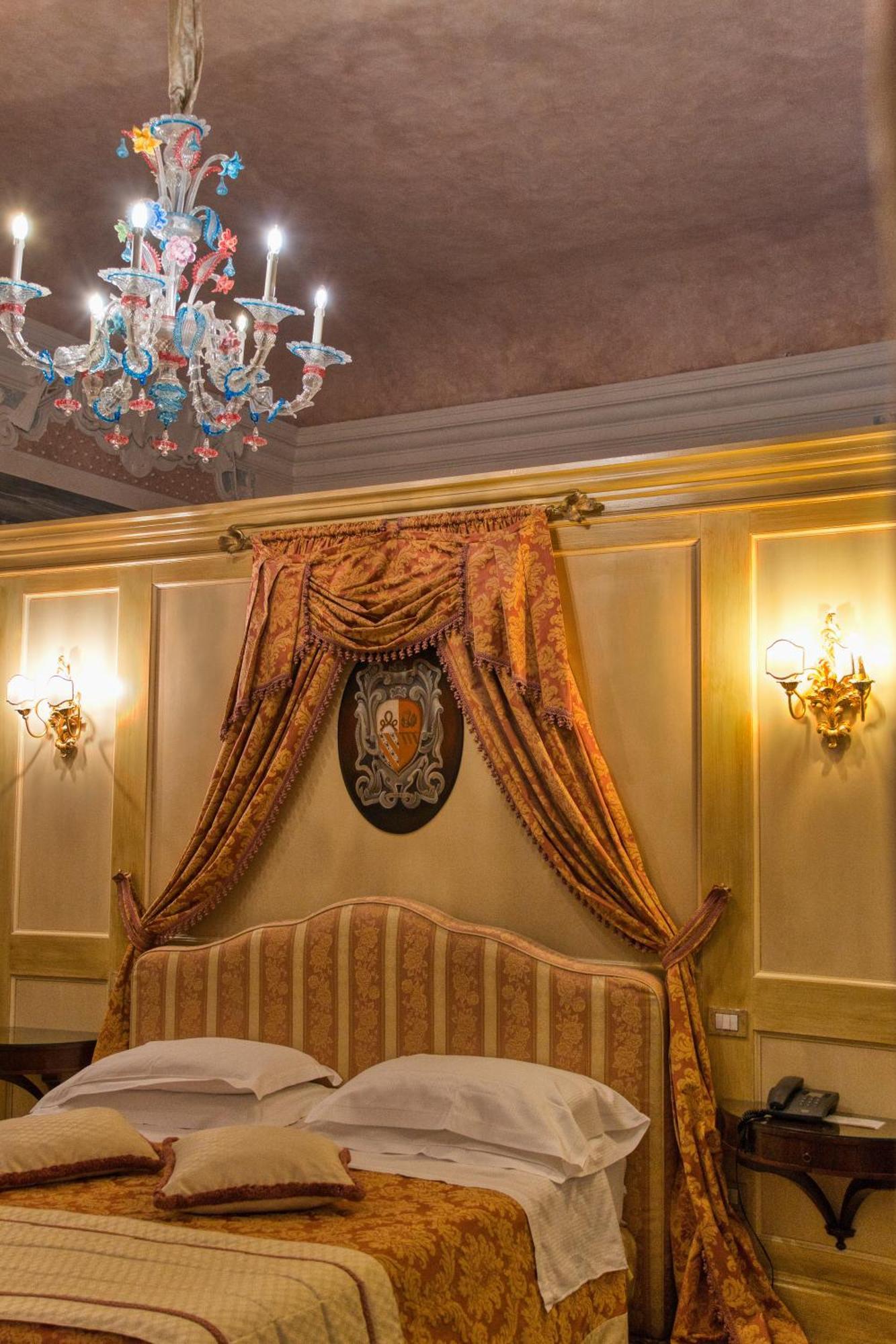 Castelbrando Hotel ชิซอน ดิ วาลมาริโน ภายนอก รูปภาพ